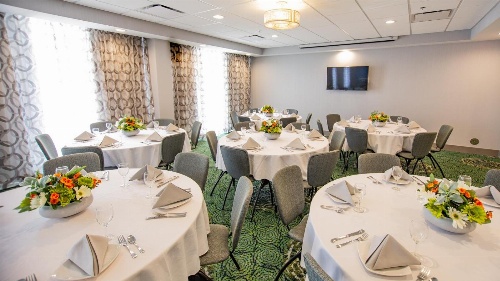 Holiday Inn Knoxville N - Merchant Drive image 1