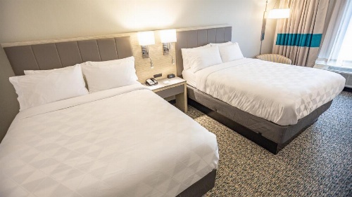 Holiday Inn Knoxville N - Merchant Drive image 11