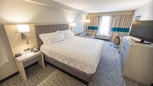 Holiday Inn Knoxville N - Merchant Drive image 14