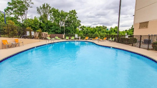 Holiday Inn Knoxville N - Merchant Drive image 17