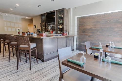 Holiday Inn Knoxville N - Merchant Drive image 19