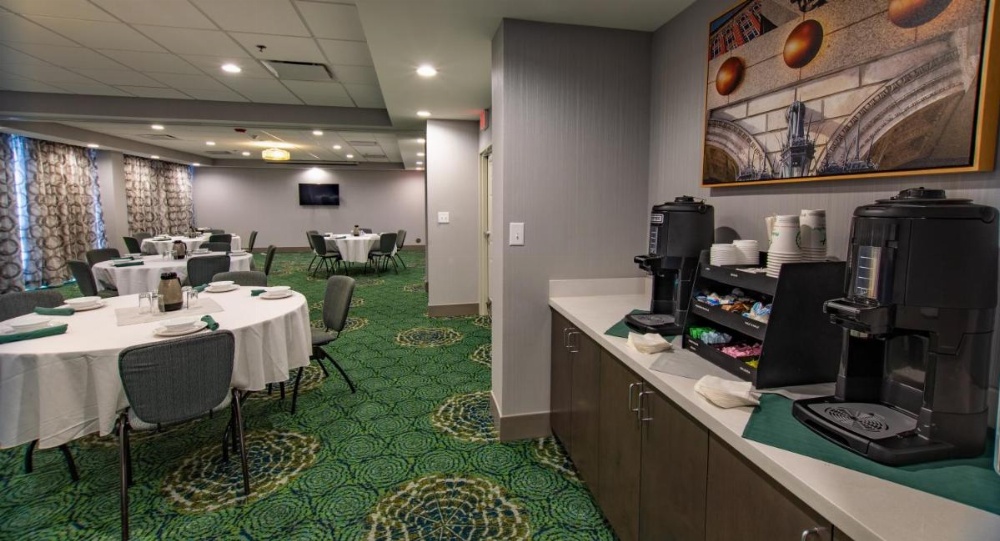 Holiday Inn Knoxville N - Merchant Drive Image 25