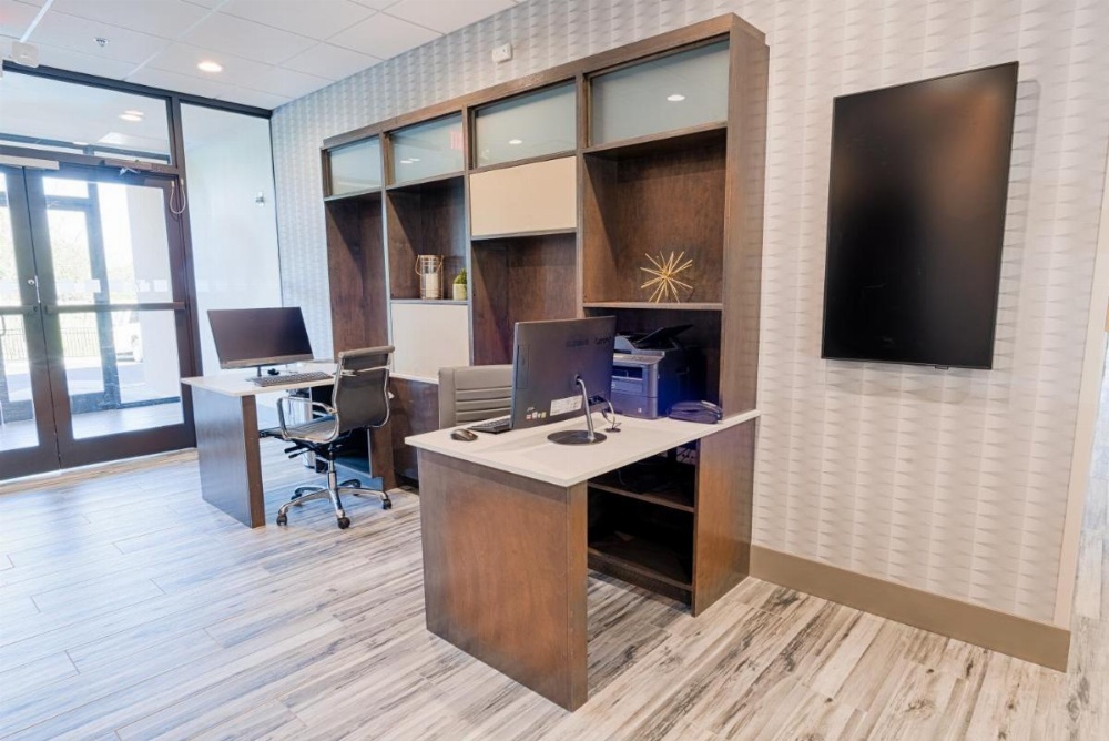 Holiday Inn Knoxville N - Merchant Drive Image 31