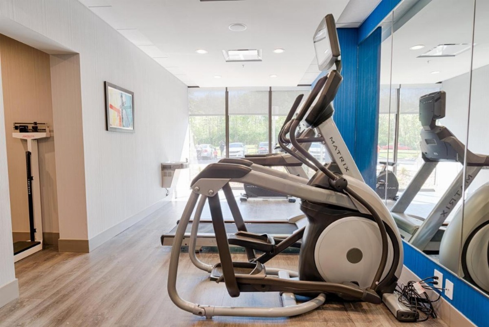 Holiday Inn Knoxville N - Merchant Drive Image 35